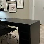 아파트 Four Bedroom Apartment, Old Town 부쿠레슈티