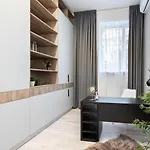 Four Bedroom Apartment, Old Town Lägenhet