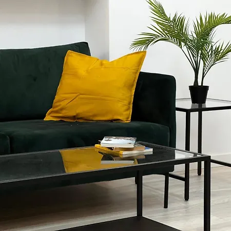 Four Bedroom Apartment, Old Town