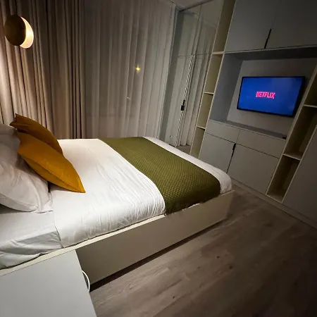 Διαμέρισμα Four Bedroom Apartment, Old Town