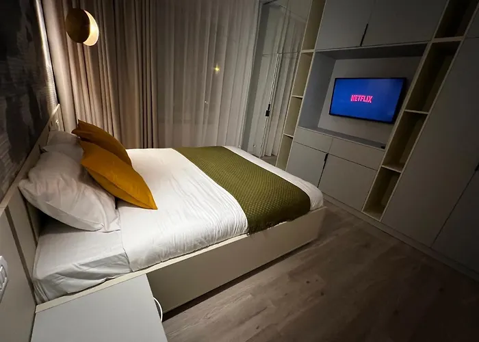 公寓 Four Bedroom Apartment, Old Town