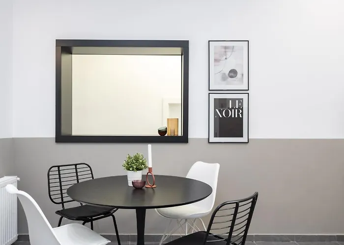 公寓 Four Bedroom Apartment, Old Town *