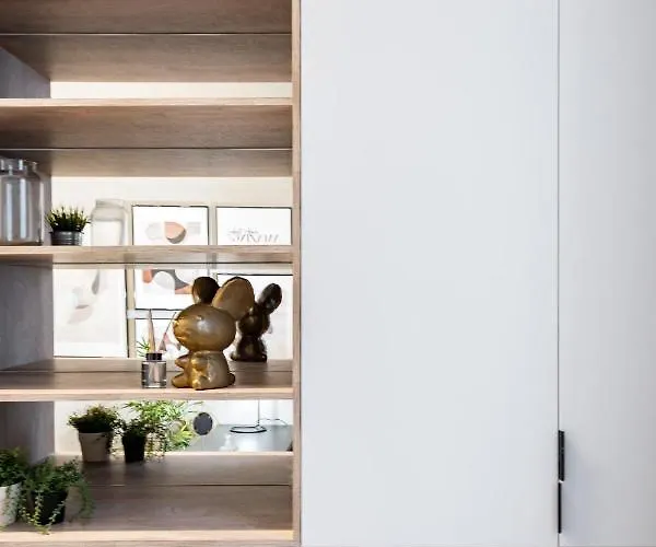 Four Bedroom Apartment, Old Town Boekarest