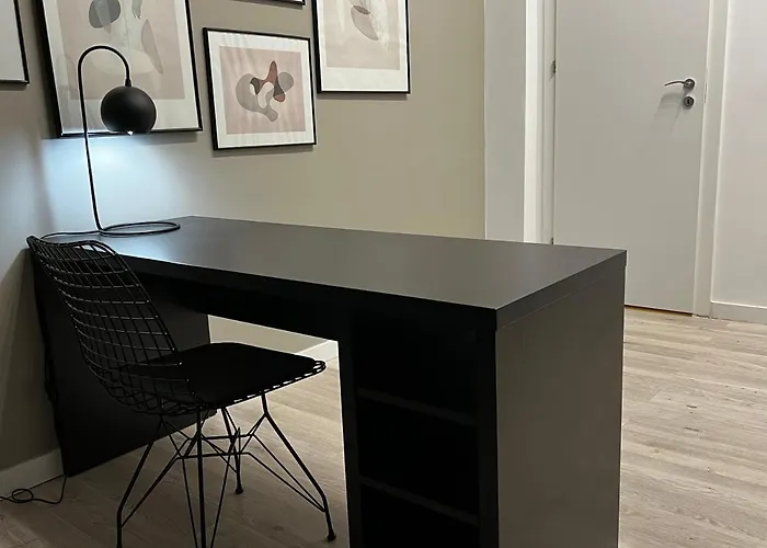 Appartement Four Bedroom Apartment, Old Town Boekarest